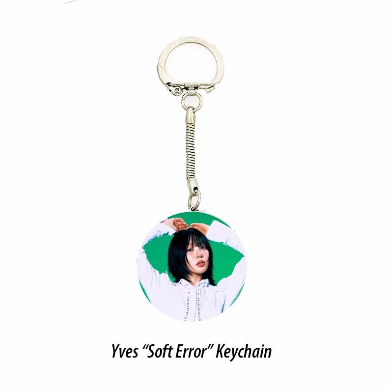 Yves "Soft Error" Keychain/ Kpop Bias Keychain / Kpop Merch